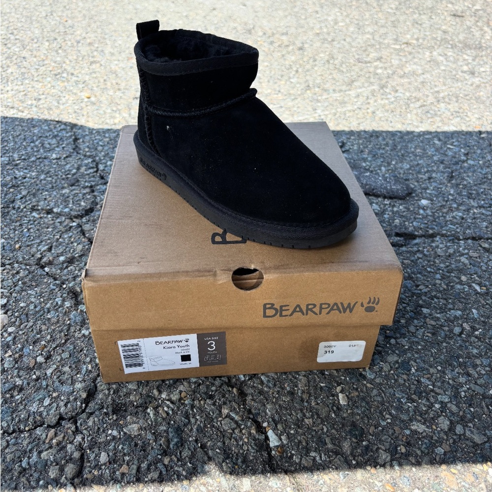 BearPaw Classic Black Ankle Boots
